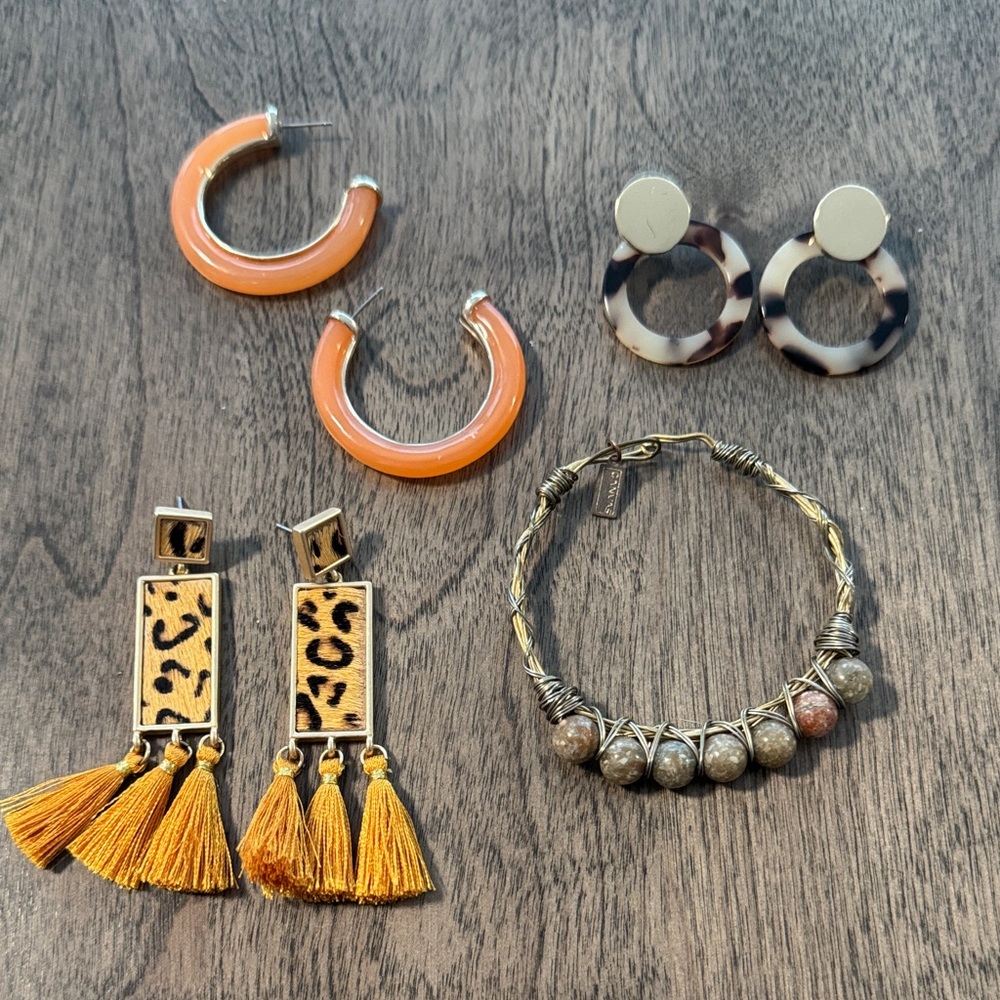 Costume jewelry bundle